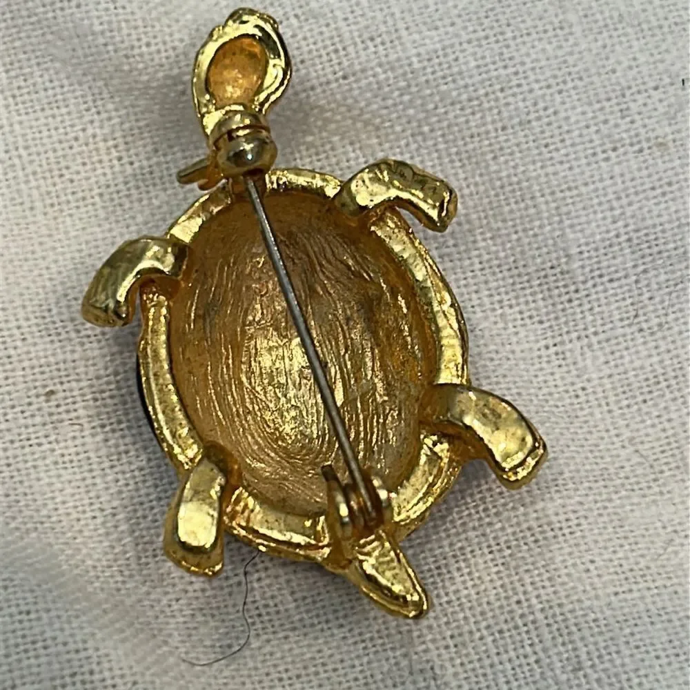 Vintage enamel Colorful Turtle Brooch